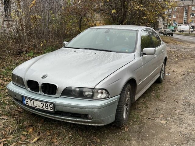 Сірий БМВ 5 Серія, об'ємом двигуна 3 л та пробігом 1 тис. км за 2977 $, фото 1 на Automoto.ua