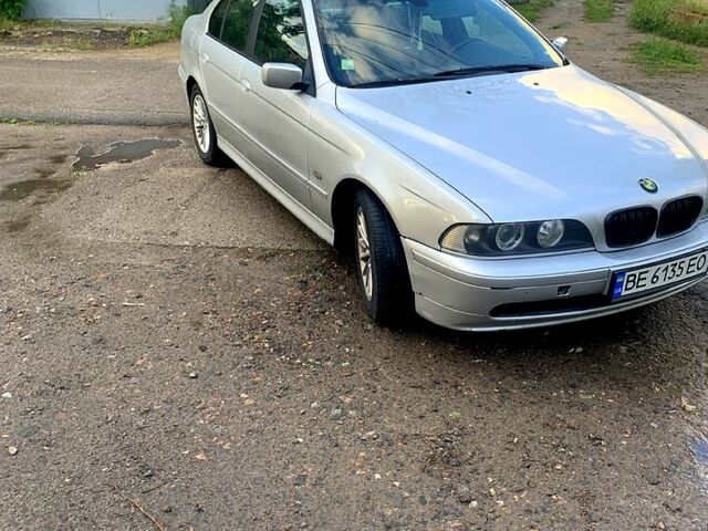 Сірий БМВ 5 Серія, об'ємом двигуна 2.5 л та пробігом 273 тис. км за 5800 $, фото 1 на Automoto.ua