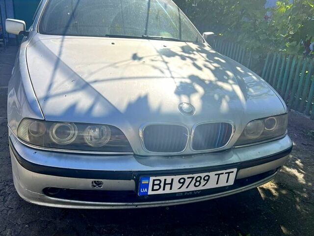 Сірий БМВ 5 Серія, об'ємом двигуна 2.2 л та пробігом 0 тис. км за 4000 $, фото 1 на Automoto.ua