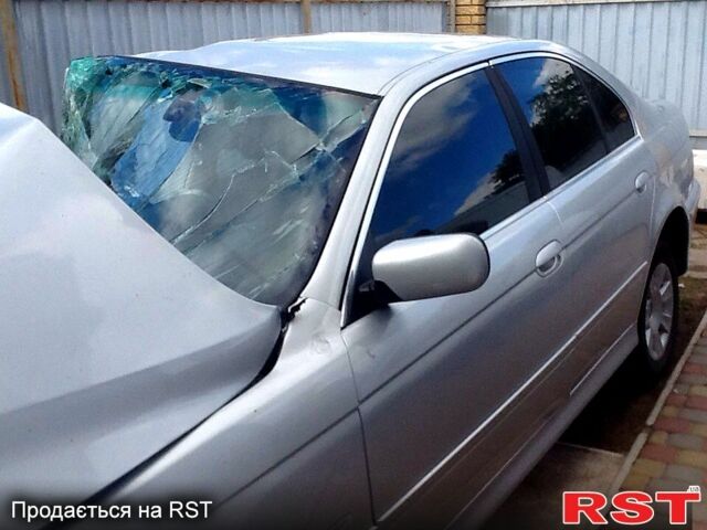 Серый БМВ 5 Серия, объемом двигателя 2.5 л и пробегом 240 тыс. км за 2000 $, фото 1 на Automoto.ua