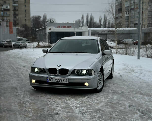 Серый БМВ 5 Серия, объемом двигателя 2.5 л и пробегом 406 тыс. км за 5600 $, фото 1 на Automoto.ua