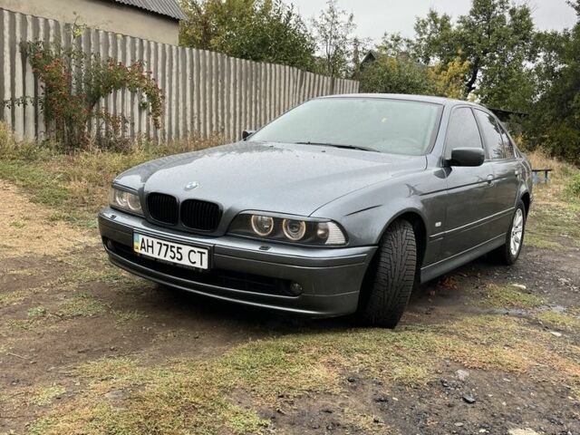 Серый БМВ 5 Серия, объемом двигателя 2.5 л и пробегом 280 тыс. км за 4612 $, фото 1 на Automoto.ua