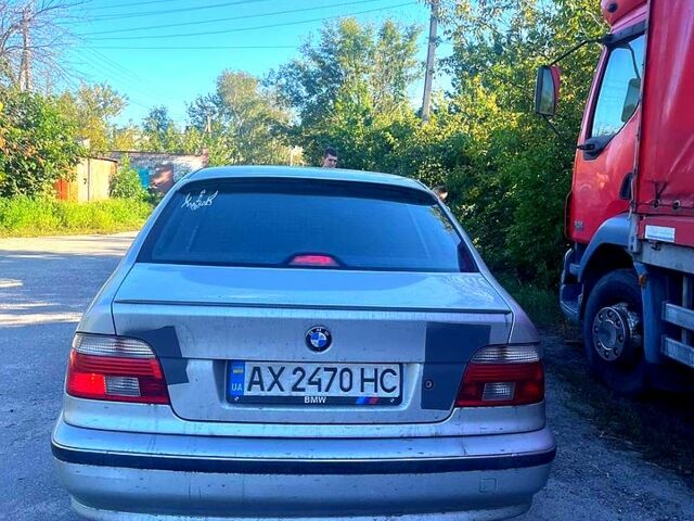 Сірий БМВ 5 Серія, об'ємом двигуна 2.2 л та пробігом 200 тис. км за 2800 $, фото 1 на Automoto.ua