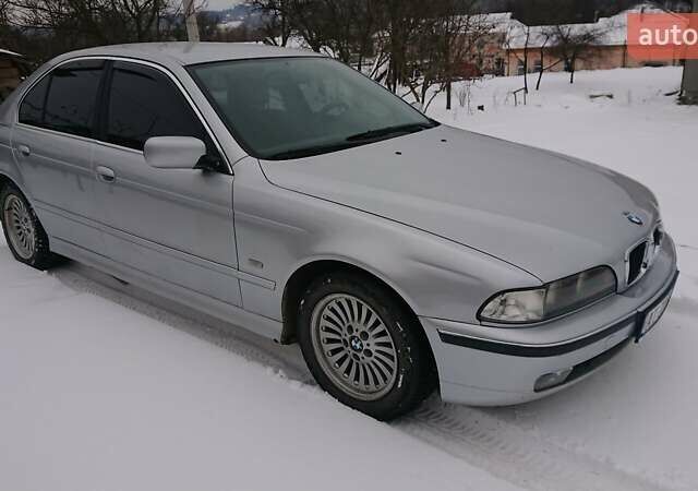 Серый БМВ 5 Серия, объемом двигателя 2.5 л и пробегом 241 тыс. км за 4900 $, фото 1 на Automoto.ua