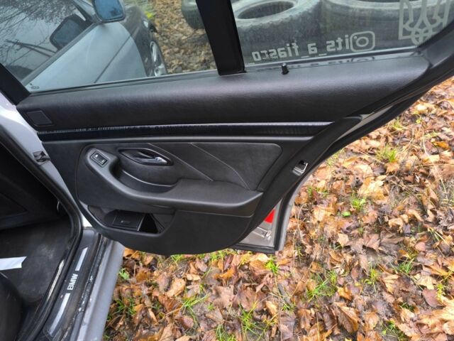 Серый БМВ 5 Серия, объемом двигателя 3 л и пробегом 429 тыс. км за 2300 $, фото 1 на Automoto.ua