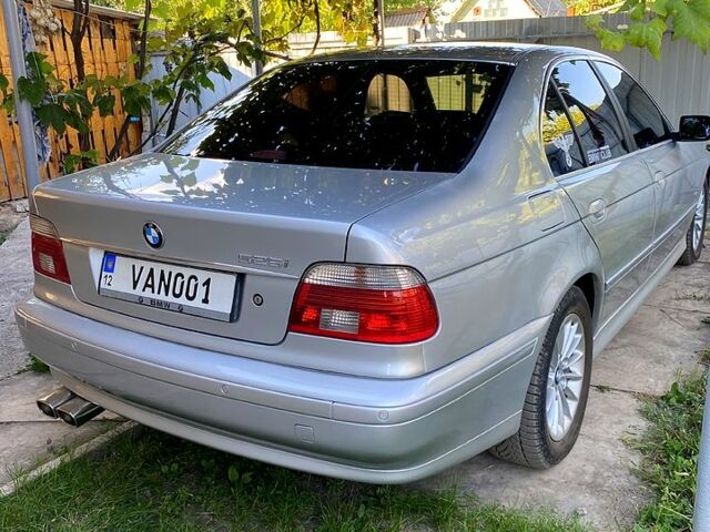 Серый БМВ 5 Серия, объемом двигателя 2.5 л и пробегом 319 тыс. км за 6300 $, фото 1 на Automoto.ua