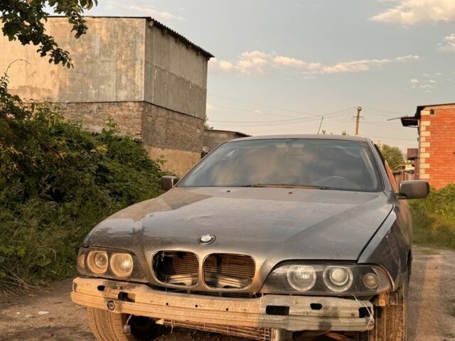 Сірий БМВ 5 Серія, об'ємом двигуна 2.5 л та пробігом 427 тис. км за 2707 $, фото 1 на Automoto.ua