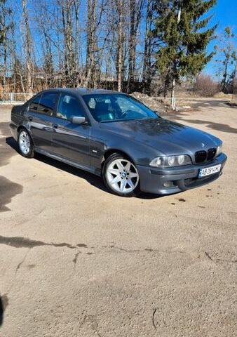 Серый БМВ 5 Серия, объемом двигателя 2.79 л и пробегом 424 тыс. км за 4900 $, фото 1 на Automoto.ua