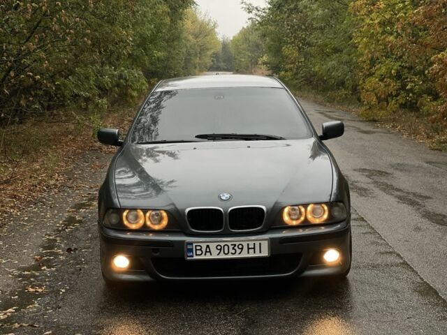 Серый БМВ 5 Серия, объемом двигателя 3 л и пробегом 400 тыс. км за 6400 $, фото 1 на Automoto.ua