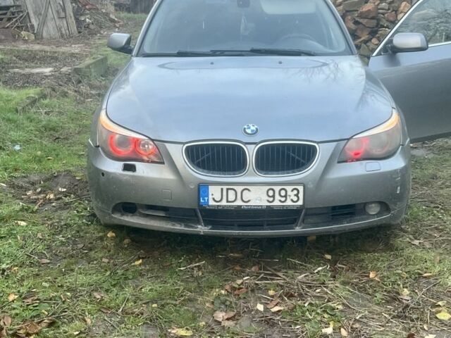 Серый БМВ 5 Серия, объемом двигателя 3 л и пробегом 3 тыс. км за 3779 $, фото 1 на Automoto.ua
