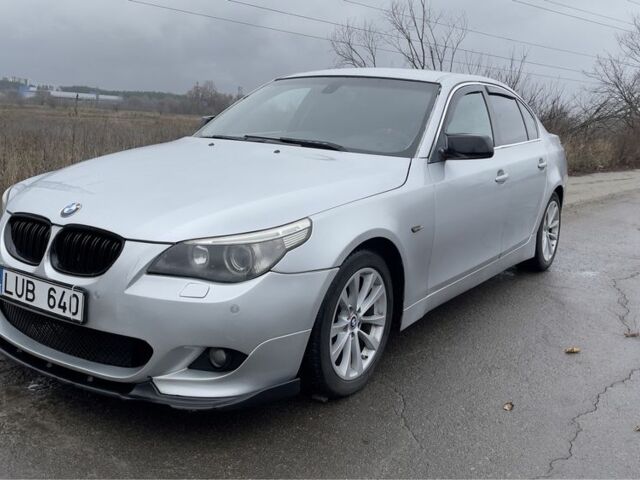 Серый БМВ 5 Серия, объемом двигателя 3 л и пробегом 400 тыс. км за 3900 $, фото 1 на Automoto.ua