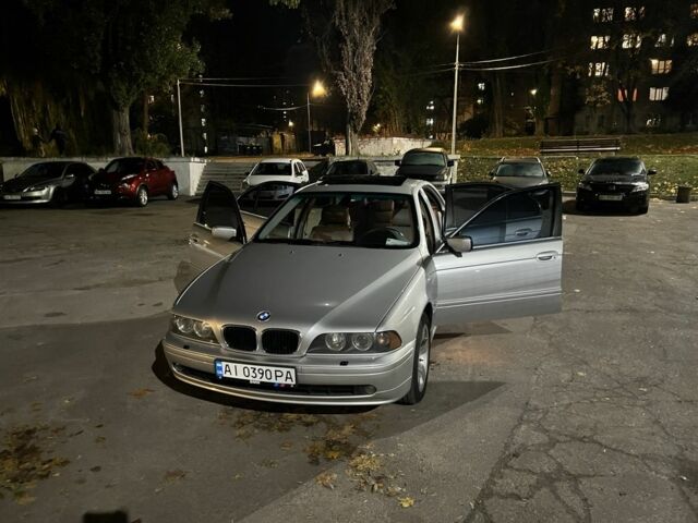 Серый БМВ 5 Серия, объемом двигателя 2.5 л и пробегом 289 тыс. км за 5700 $, фото 1 на Automoto.ua