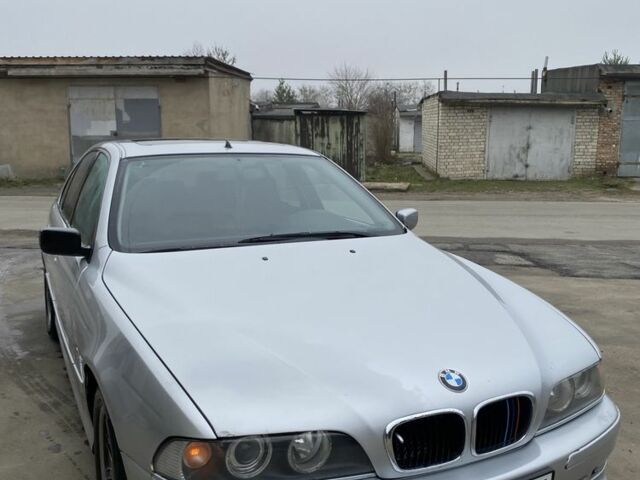 Серый БМВ 5 Серия, объемом двигателя 2.5 л и пробегом 440 тыс. км за 5299 $, фото 1 на Automoto.ua