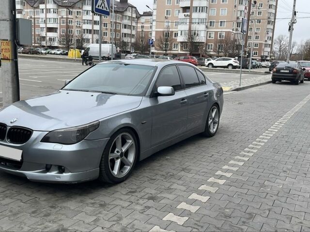 Серый БМВ 5 Серия, объемом двигателя 3 л и пробегом 145 тыс. км за 6800 $, фото 1 на Automoto.ua