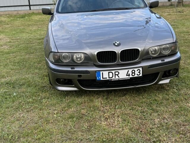 Серый БМВ 5 Серия, объемом двигателя 3 л и пробегом 330 тыс. км за 2764 $, фото 1 на Automoto.ua