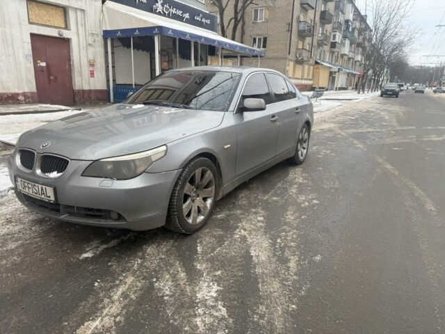 Серый БМВ 5 Серия, объемом двигателя 3 л и пробегом 170 тыс. км за 5250 $, фото 1 на Automoto.ua