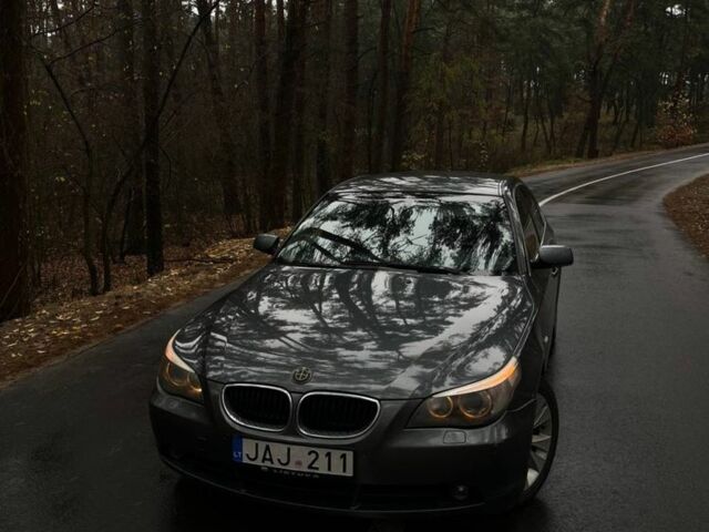 Серый БМВ 5 Серия, объемом двигателя 3 л и пробегом 320 тыс. км за 4800 $, фото 1 на Automoto.ua