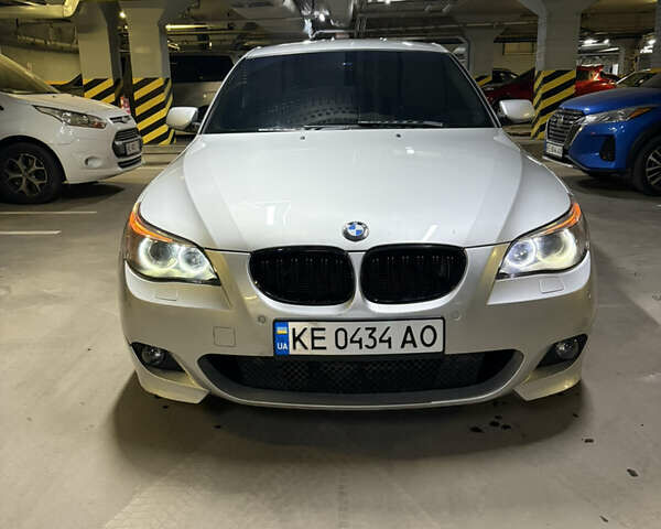 Серый БМВ 5 Серия, объемом двигателя 2.2 л и пробегом 227 тыс. км за 8300 $, фото 1 на Automoto.ua