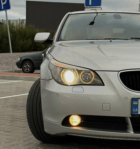 Серый БМВ 5 Серия, объемом двигателя 2 л и пробегом 111 тыс. км за 8700 $, фото 1 на Automoto.ua