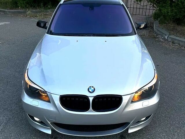 Серый БМВ 5 Серия, объемом двигателя 2.5 л и пробегом 320 тыс. км за 7200 $, фото 1 на Automoto.ua