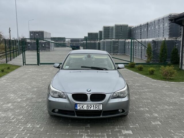 Серый БМВ 5 Серия, объемом двигателя 3 л и пробегом 370 тыс. км за 3150 $, фото 1 на Automoto.ua
