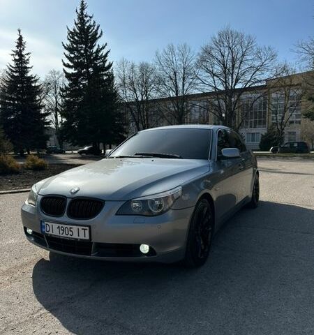 Серый БМВ 5 Серия, объемом двигателя 2.99 л и пробегом 450 тыс. км за 9500 $, фото 1 на Automoto.ua