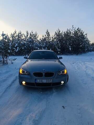 Сірий БМВ 5 Серія, об'ємом двигуна 3 л та пробігом 300 тис. км за 4300 $, фото 1 на Automoto.ua