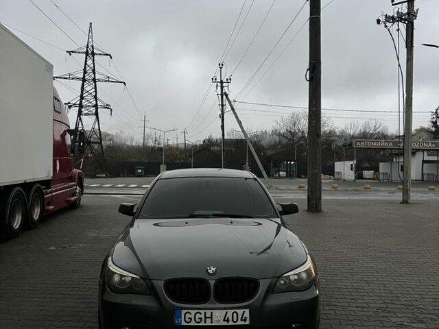 Серый БМВ 5 Серия, объемом двигателя 3 л и пробегом 376 тыс. км за 4300 $, фото 1 на Automoto.ua