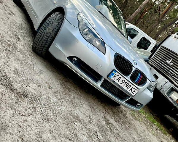 Серый БМВ 5 Серия, объемом двигателя 2.5 л и пробегом 234 тыс. км за 10000 $, фото 1 на Automoto.ua