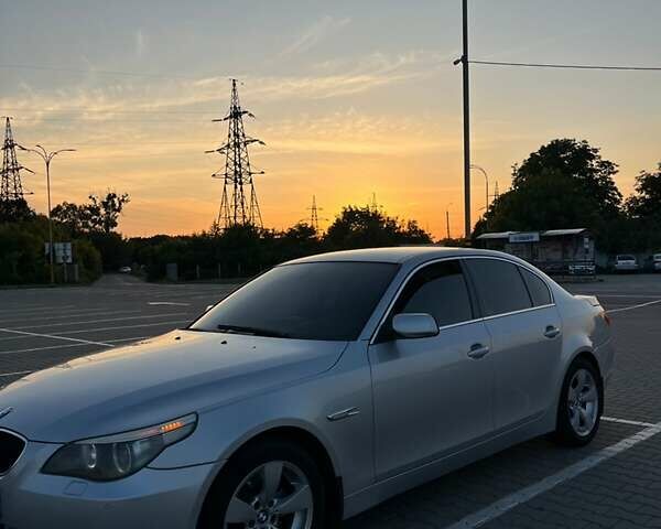 Серый БМВ 5 Серия, объемом двигателя 2.2 л и пробегом 220 тыс. км за 7300 $, фото 1 на Automoto.ua