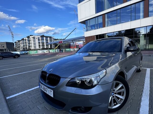 Серый БМВ 5 Серия, объемом двигателя 3 л и пробегом 469 тыс. км за 8937 $, фото 1 на Automoto.ua