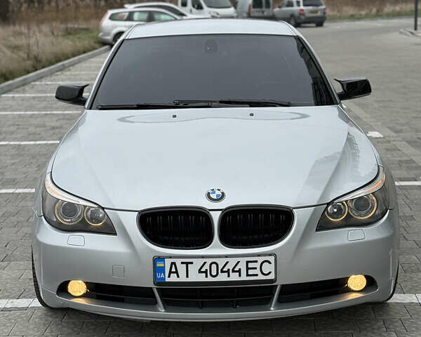 Сірий БМВ 5 Серія, об'ємом двигуна 3 л та пробігом 330 тис. км за 9400 $, фото 1 на Automoto.ua
