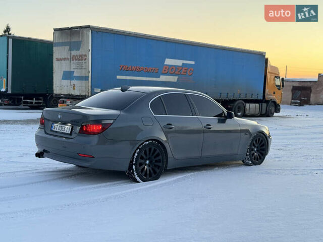 Серый БМВ 5 Серия, объемом двигателя 3 л и пробегом 498 тыс. км за 9999 $, фото 1 на Automoto.ua
