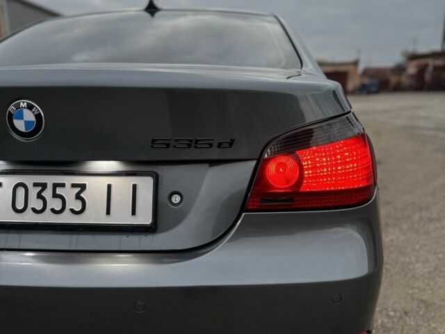 Сірий БМВ 5 Серія, об'ємом двигуна 3 л та пробігом 390 тис. км за 9600 $, фото 1 на Automoto.ua