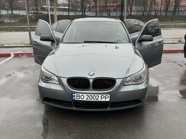 Серый БМВ 5 Серия, объемом двигателя 3 л и пробегом 490 тыс. км за 4500 $, фото 1 на Automoto.ua