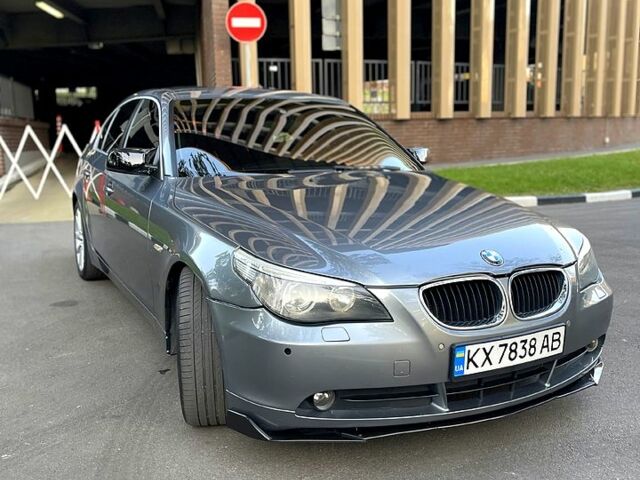 Серый БМВ 5 Серия, объемом двигателя 2.5 л и пробегом 357 тыс. км за 7700 $, фото 1 на Automoto.ua