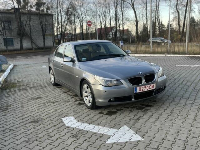 Серый БМВ 5 Серия, объемом двигателя 3 л и пробегом 320 тыс. км за 2800 $, фото 1 на Automoto.ua