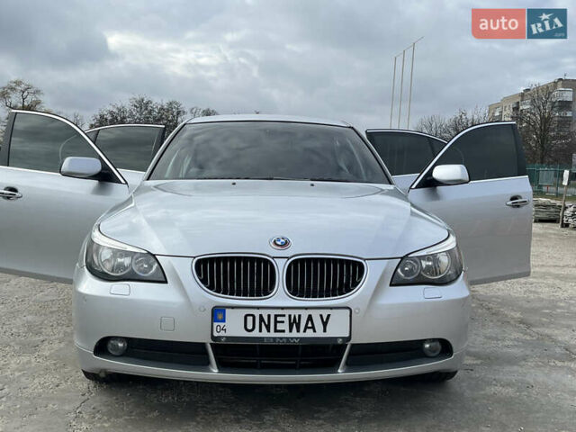 Серый БМВ 5 Серия, объемом двигателя 2.5 л и пробегом 330 тыс. км за 8000 $, фото 1 на Automoto.ua