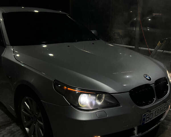 Серый БМВ 5 Серия, объемом двигателя 2.5 л и пробегом 364 тыс. км за 9350 $, фото 1 на Automoto.ua