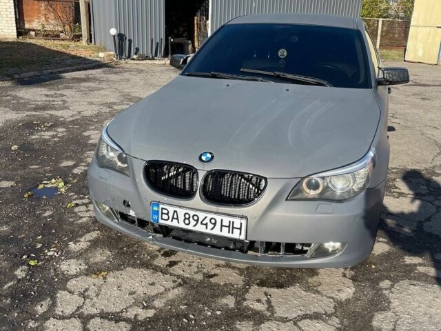 БМВ 5 Серия 2007 в Александрие на Automoto.ua Серый БМВ 5 Серия, объемом двигателя 2.5 л и пробегом 200 тыс. км за 8500 $, фото 1 на Automoto.ua