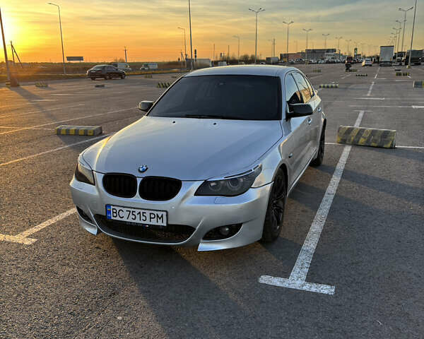 Серый БМВ 5 Серия, объемом двигателя 3 л и пробегом 303 тыс. км за 9800 $, фото 1 на Automoto.ua