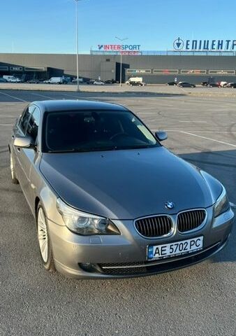 Серый БМВ 5 Серия, объемом двигателя 2.5 л и пробегом 193 тыс. км за 9500 $, фото 1 на Automoto.ua