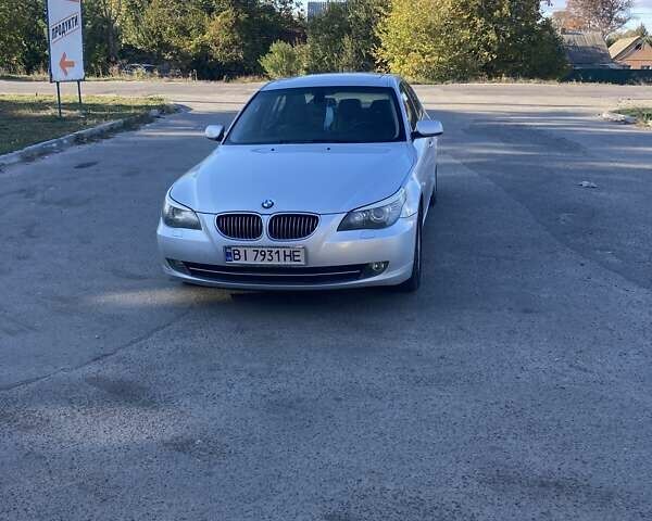 Серый БМВ 5 Серия, объемом двигателя 3 л и пробегом 255 тыс. км за 10200 $, фото 1 на Automoto.ua