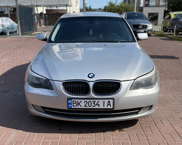 Сірий БМВ 5 Серія, об'ємом двигуна 2 л та пробігом 215 тис. км за 9000 $, фото 1 на Automoto.ua