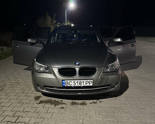 Серый БМВ 5 Серия, объемом двигателя 2 л и пробегом 307 тыс. км за 9000 $, фото 1 на Automoto.ua