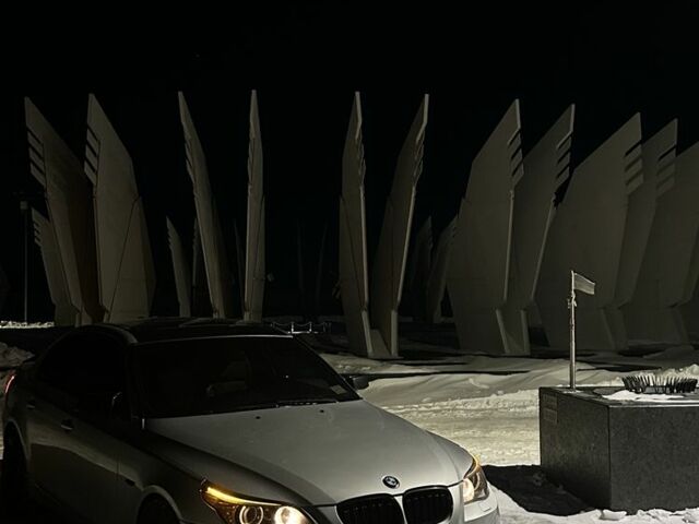 Сірий БМВ 5 Серія, об'ємом двигуна 3 л та пробігом 322 тис. км за 10500 $, фото 1 на Automoto.ua