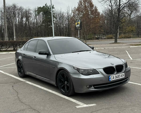Сірий БМВ 5 Серія, об'ємом двигуна 2.99 л та пробігом 382 тис. км за 11500 $, фото 1 на Automoto.ua