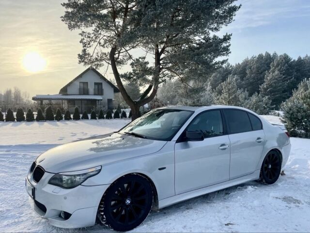 Серый БМВ 5 Серия, объемом двигателя 3 л и пробегом 286 тыс. км за 6404 $, фото 1 на Automoto.ua