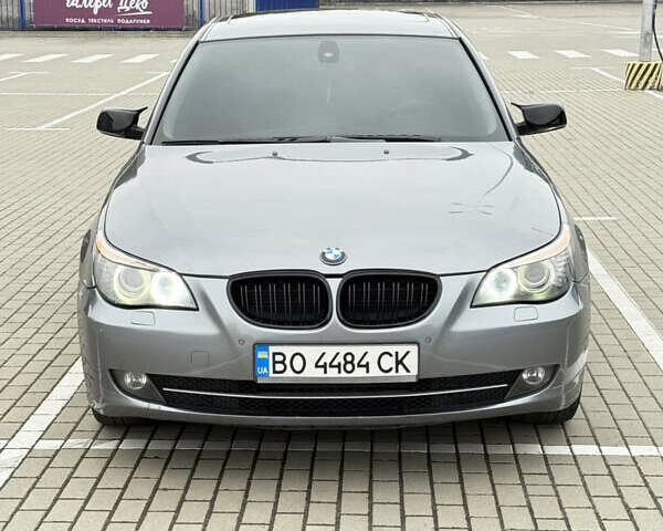 Серый БМВ 5 Серия, объемом двигателя 2 л и пробегом 297 тыс. км за 9200 $, фото 1 на Automoto.ua