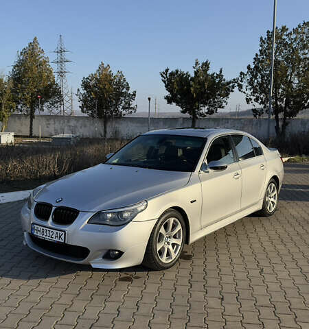 Серый БМВ 5 Серия, объемом двигателя 3 л и пробегом 272 тыс. км за 9500 $, фото 1 на Automoto.ua